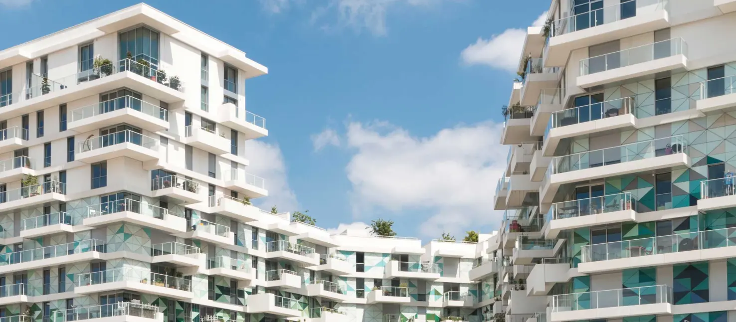 Sistemi di isolamento per facciate di un complesso residenziale in Francia