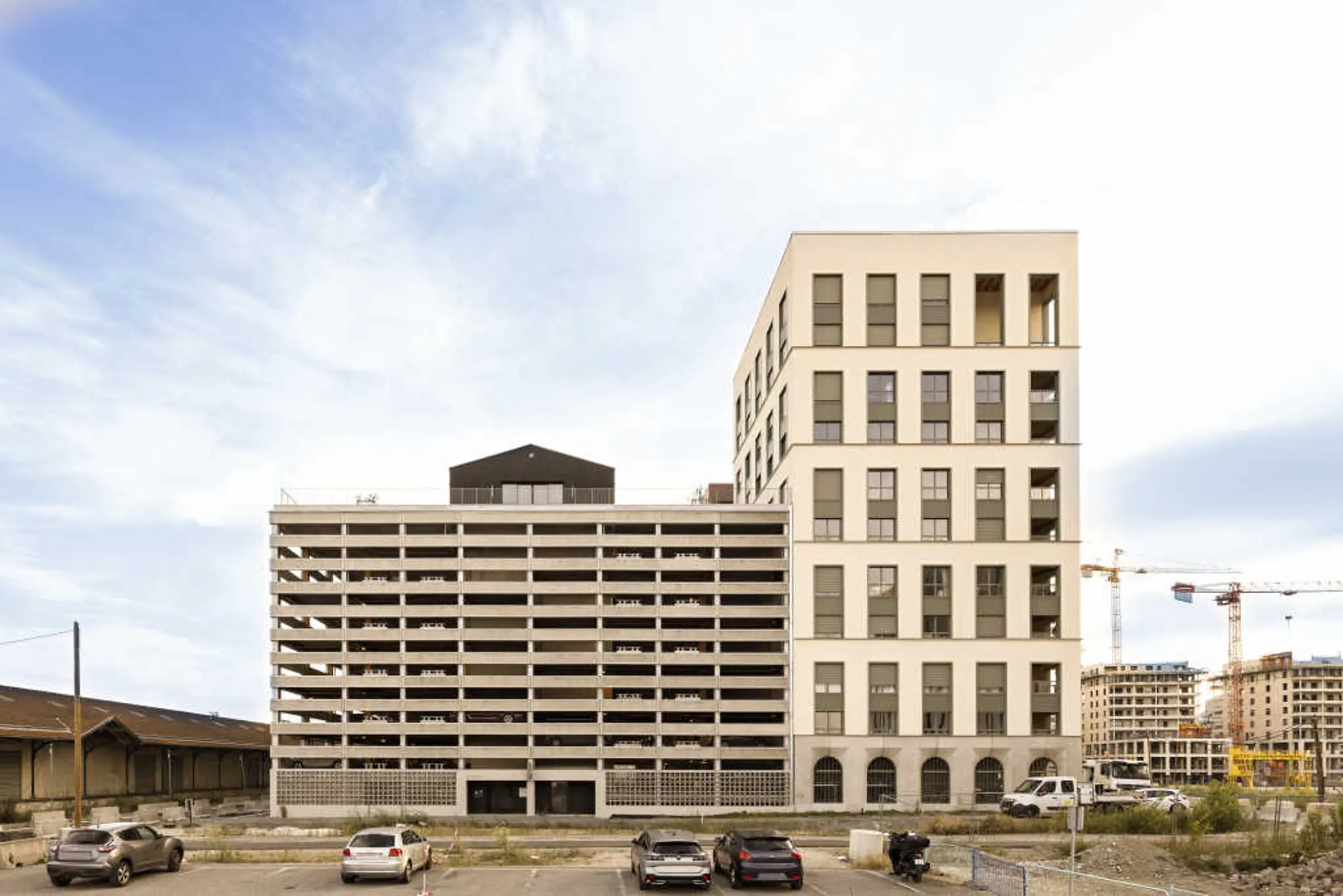 due edifici in legno condominiali nella periferia di bordeaux con finiture sto
